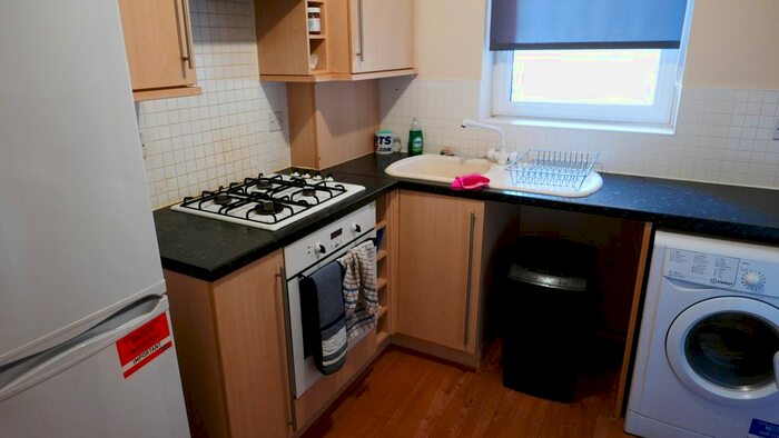 1 Bedroom Flat To Rent In Thackhall Street, Coventry, West Midlands, CV2