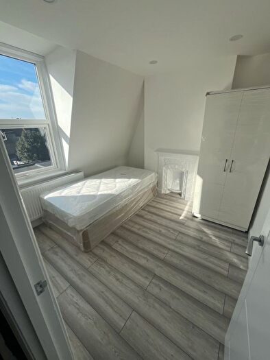 3 Bedroom Flat To Rent In Katherine Road, London, E6