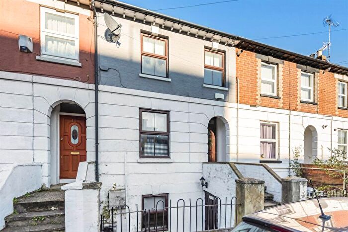 4 Bedroom Terraced House To Rent In Norwood Road, Reading, RG1