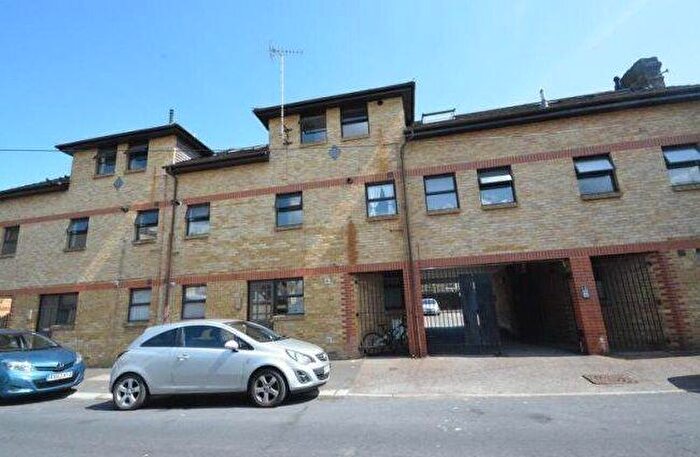 Studio To Rent In Connaught Mews, Connaught Road, Chatham, ME4