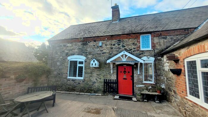 2 Bedroom End Of Terrace House To Rent In Corner Farm, Copt Oak, Markfield, LE67