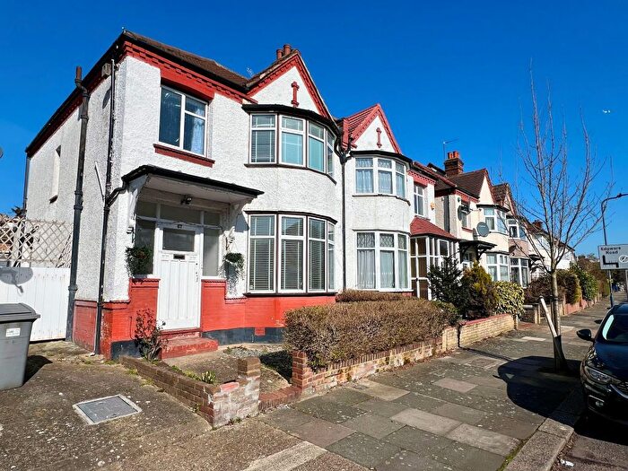 3 Bedroom Semi-Detached House To Rent In Gladstone Park Gardens, London, NW2