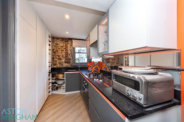 2 Bedroom Flat For Sale In Cavendish Place, Brighton, BN1