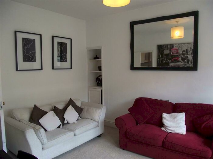 1 Bedroom Property To Rent In Bathwick Street, Bath, BA2