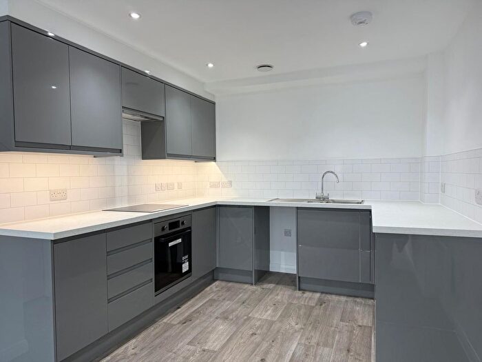 1 Bedroom Flat To Rent In High Street, Taunton, TA1