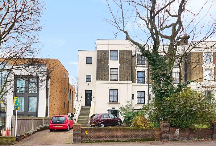 3 Bedroom Flat To Rent In Camden Road, Holloway, London, N7