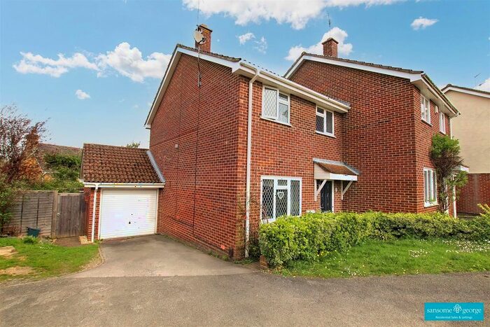 3 Bedroom Semi-Detached House To Rent In Lamorna Crescent, Tilehurst, Reading., RG31