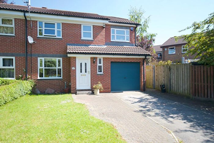 4 Bedroom Semi Detached House To Rent In Askham Lane, York, YO24