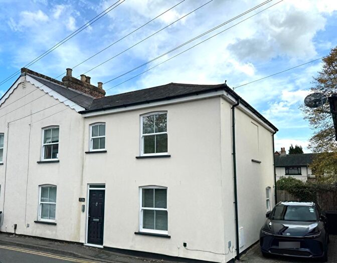 2 Bedroom End Of Terrace House For Sale In Rusham Road, Egham, Surrey, TW20