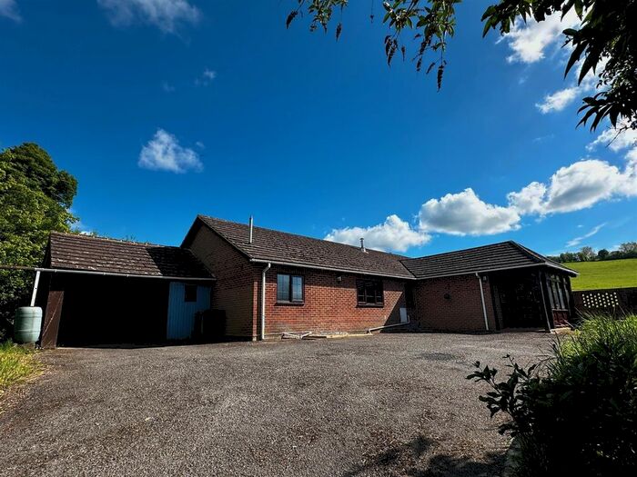 4 Bedroom Property To Rent In Crab Tree Lane, Stoke, Andover, SP11