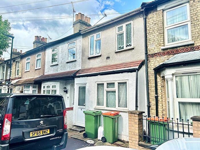 2 Bedroom Terraced House To Rent In Gloucester Road, London, E12