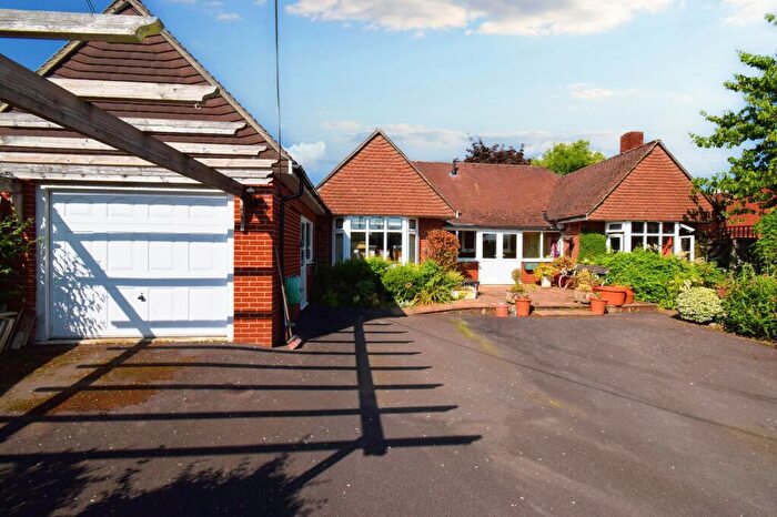 3 Bedroom Detached Bungalow For Sale In Church Road, Swanmore, SO32