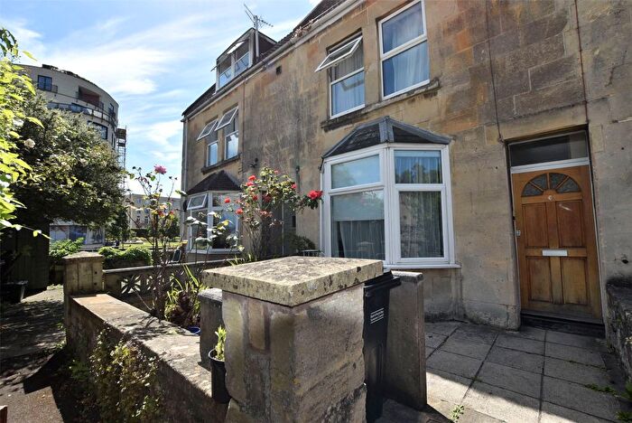 1 Bedroom Flat To Rent In Onega Terrace, Bath, Somerset, BA1