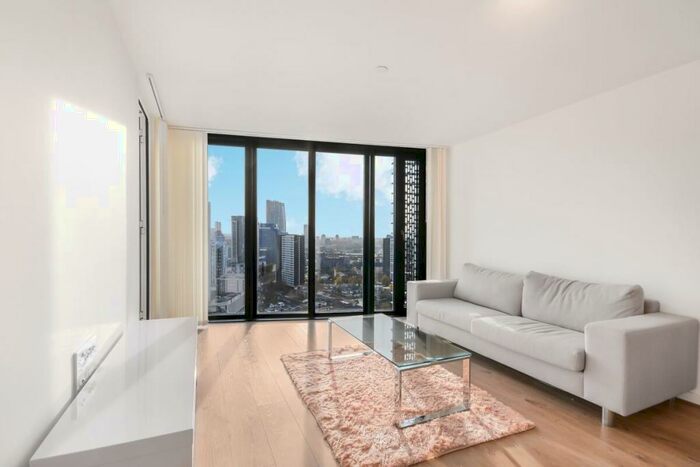 2 Bedroom Flat To Rent In Unex Tower, Stratford, E15