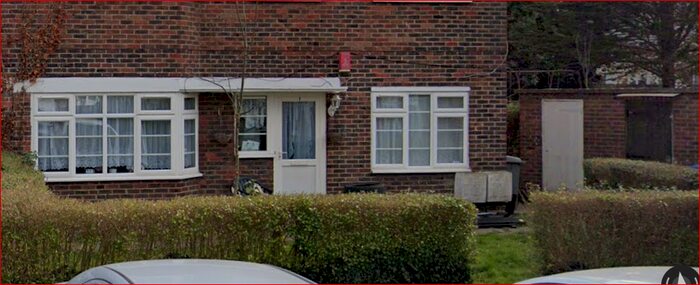 3 Bedroom Flat To Rent In Harrowdene Close, North Wembley, HA0