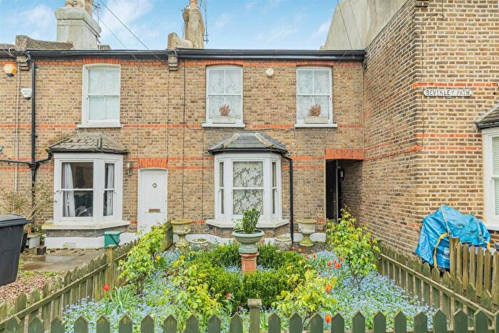 3 Bedroom Terraced House For Sale In Beverley Path, Barnes, London, SW13