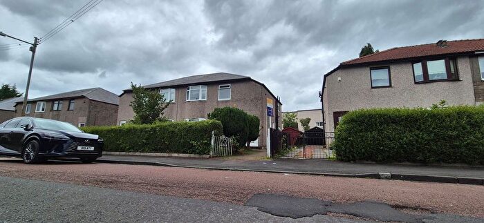 3 Bedroom Flat To Rent In Croftend Avenue, Croftbank, G44