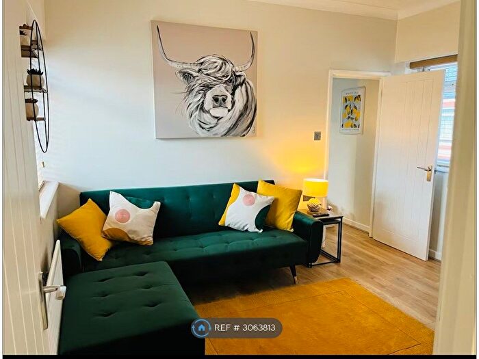 2 Bedroom Flat To Rent In Craig Court, Cardiff, CF24