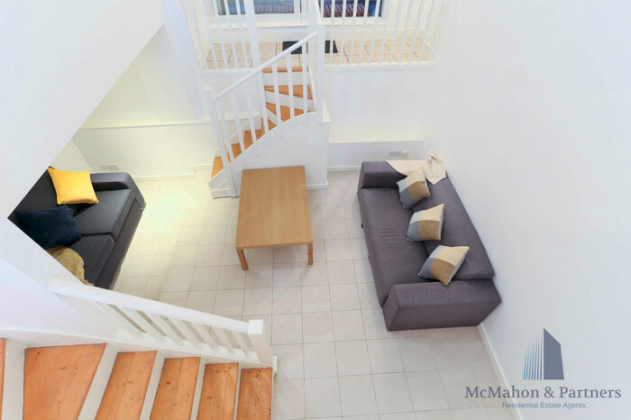 1 Bedroom Apartment To Rent In - Goswell Road, London, EC1V