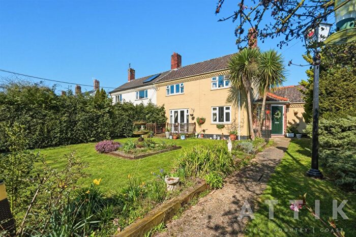 3 Bedroom Semi Detached House For Sale In Halesworth Road, Wissett, Halesworth, IP19