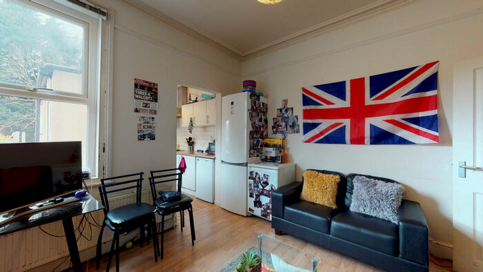 5 Bedroom Terraced House To Rent In Boultham Ave | Student House | /, LN5