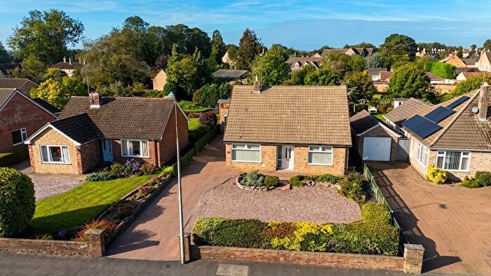 3 Bedroom Detached Bungalow For Sale In Godsey Lane, Market Deeping, Peterborough, PE6