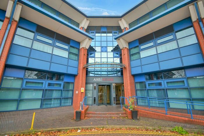 1 Bedroom Flat For Sale In Bath Road, Harlington, Hayes, UB3