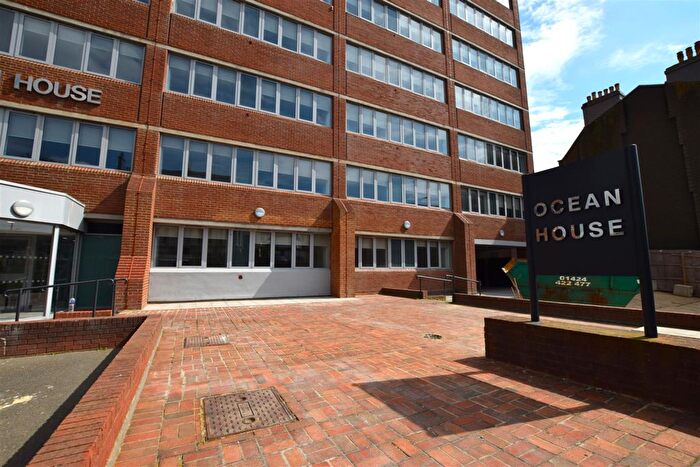 2 Bedroom Flat To Rent In - London Road, St. Leonards-On-Sea, TN37