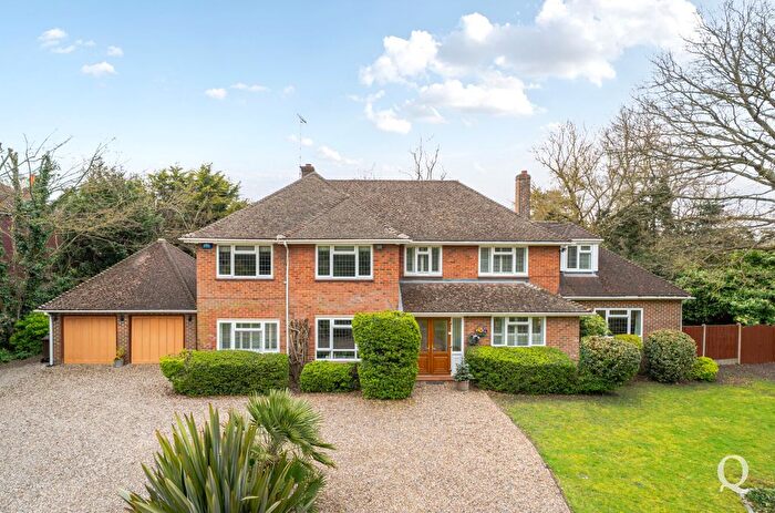 5 Bedroom Detached House For Sale In Mount Lane, Hartlip, Sittingbourne, Kent, ME9