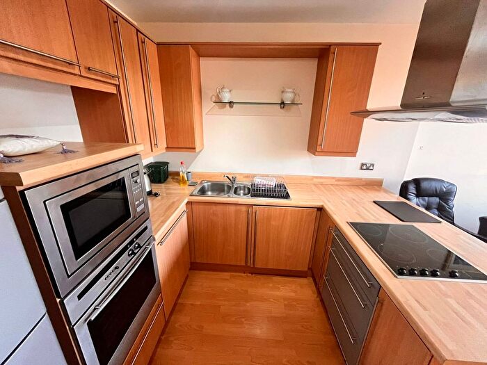 1 Bedroom Flat To Rent In The Aspect, Cardiff, CF10