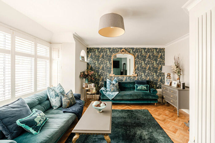 2 Bedroom Detached House For Sale In Greendale Road, Redland, Bristol, Bristol, BS6
