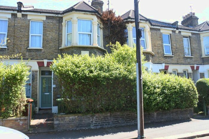 2 Bedroom Maisonette To Rent In Twickenham Road, London, E11