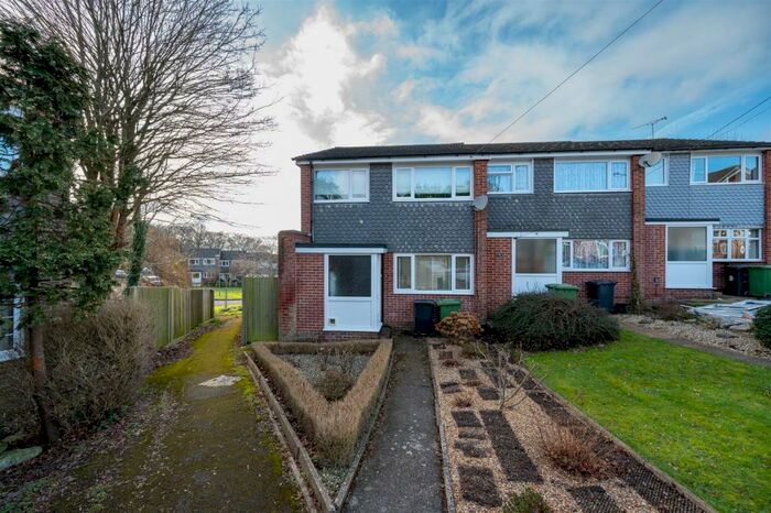 3 Bedroom House To Rent In Cypress Crescent, Waterlooville, PO8