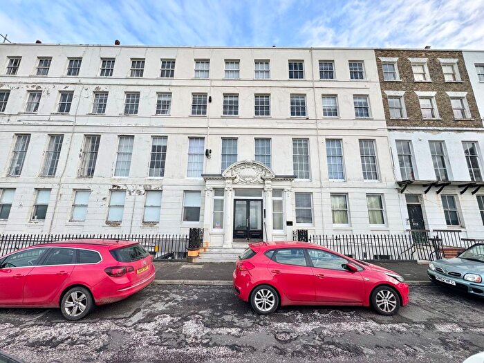 3 Bedroom Flat To Rent In Paragon Court, Fort Paragon, Margate, Kent, CT9