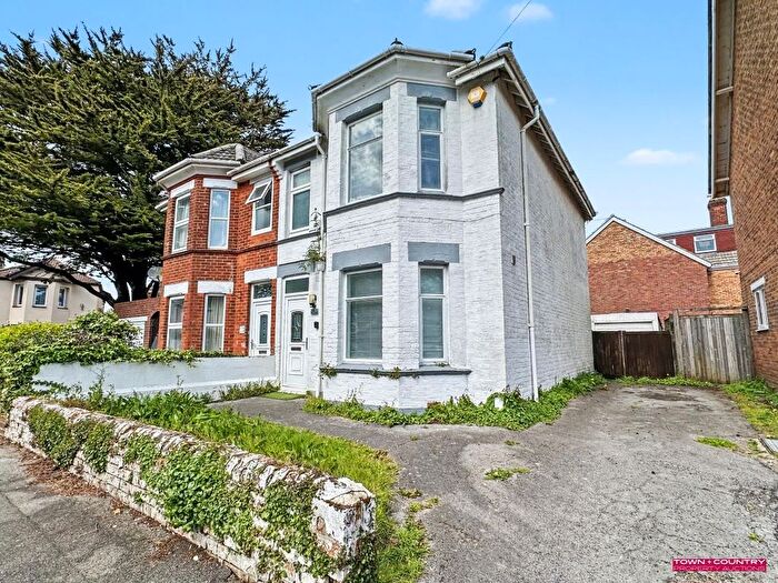 4 Bedroom Semi Detached House For Sale In Avon Road, Bournemouth, Dorset, BH8