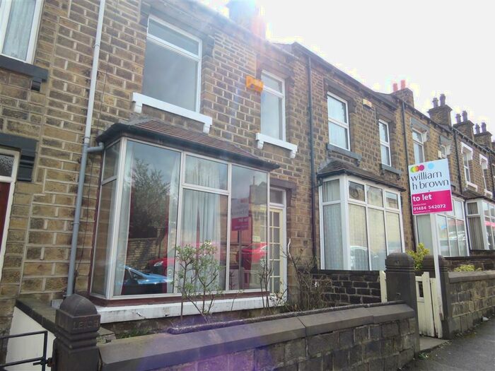 3 Bedroom Terraced House To Rent In Blackmoorfoot Road, Huddersfield, HD4