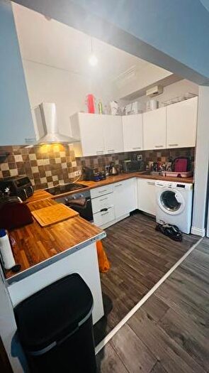 4 Bedroom House To Rent In St Michaels Road, Leeds, LS6