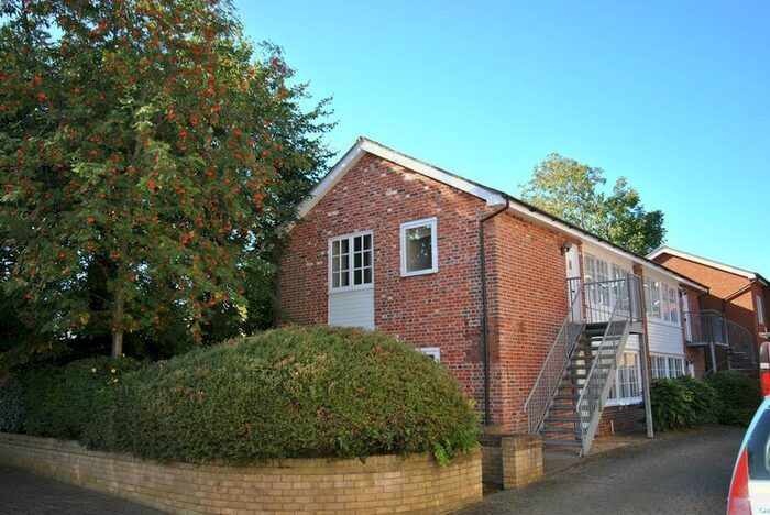 2 Bedroom Flat To Rent In Kneesworth Street, Royston, SG8