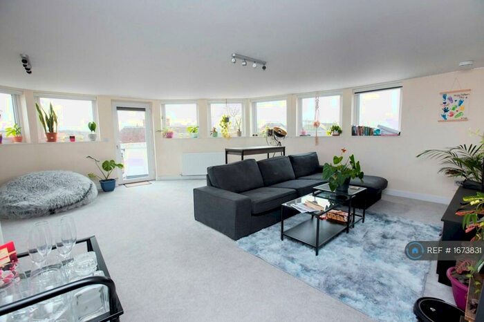 1 Bedroom Penthouse To Rent In The Grosvenor, Newmarket, CB8