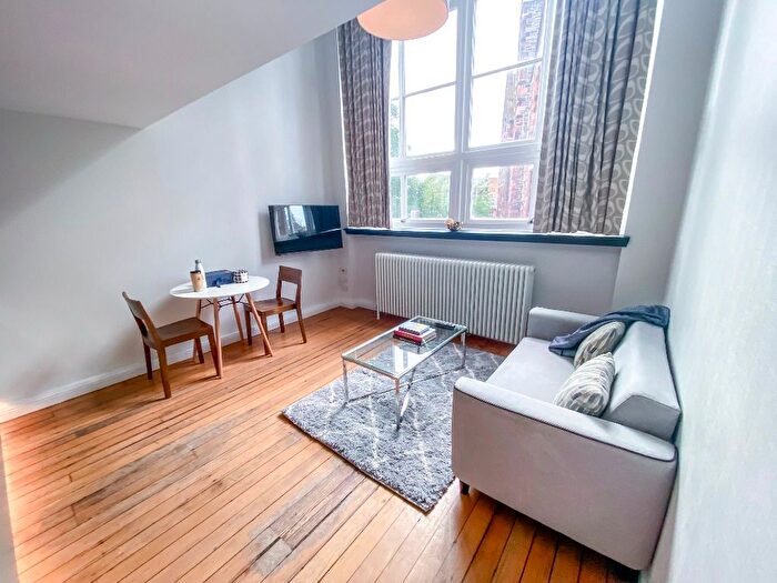 1 Bedroom Flat To Rent In Flat, Mcdonald Road, Broughton, Edinburgh, EH7