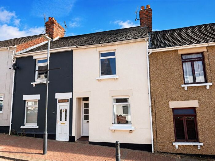 2 Bedroom Semi-Detached House For Sale In Dover Street, Swindon, Wiltshire, SN1