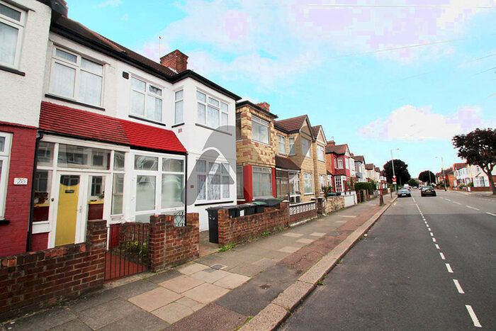 4 Bedroom Terraced House To Rent In Perth Road, London, N22