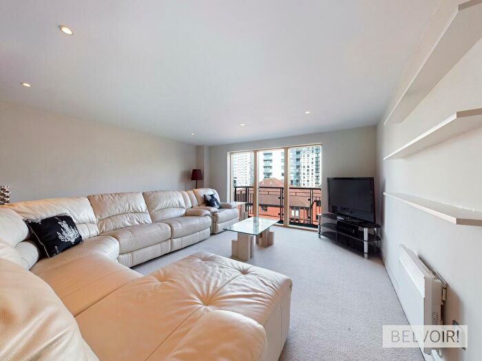 1 Bedroom Flat To Rent In Canal Wharf, Waterfront Walk, Birmingham, B1