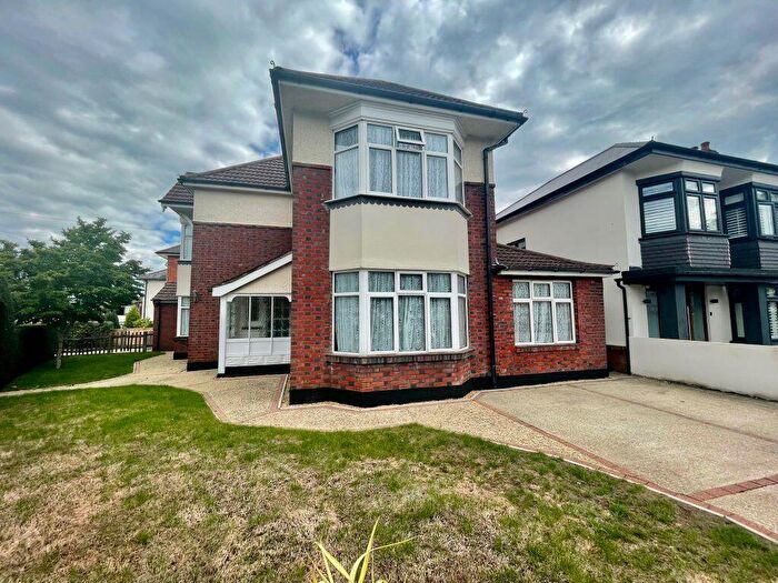 6 Bedroom House To Rent In Student Six Bedroom House, Winton (), P00