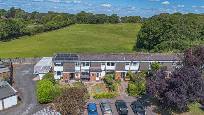 3 Bedroom Terraced House For Sale In Wheeler Close, Chadwick End, B93