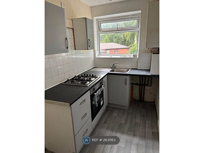 1 Bedroom Flat To Rent In Coalshaw Green Road, Chadderton, Oldham, OL9
