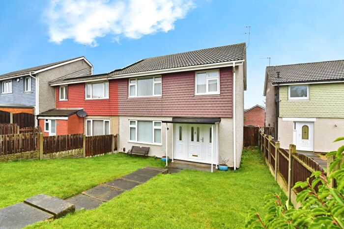 3 Bedroom End Of Terrace House For Sale In Kay Crescent, Rawmarsh, Rotherham, S62