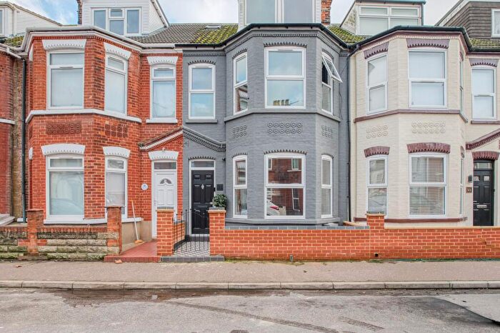 4 Bedroom Terraced House For Sale In Walpole Road, Great Yarmouth, NR30