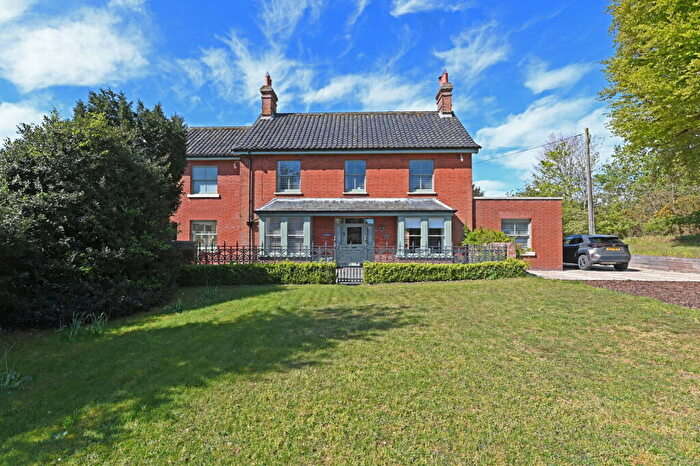 5 Bedroom Detached House For Sale In Wenhaston, Halesworth, Suffolk, IP19