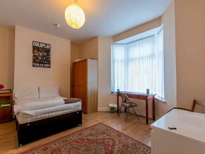 6 Bedroom House To Rent In Arran Street, Cathays, Cardiff, CF24